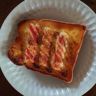 朝食にカニカマヨトースト